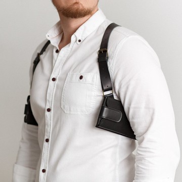 皮革手機包 肩背包 斜背包 掛繩包 口袋 / 皮革背帶