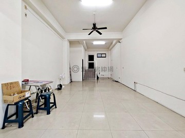 豐東國中丨校門口正對面丨補習班連鎖店萬用人潮金店｜台中市豐原區豐東路