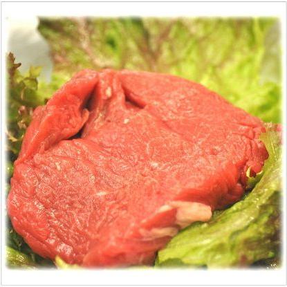 牛肉　ステーキ　100ｇ　ウルグアイ産　牛ヒレ　ステーキ用　100ｇ