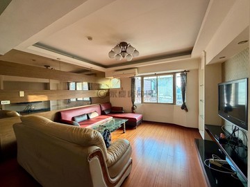 單坪19萬~邊間採光大三房＜可隔四房＞[小黑推薦]｜高雄市鳳山區經武路