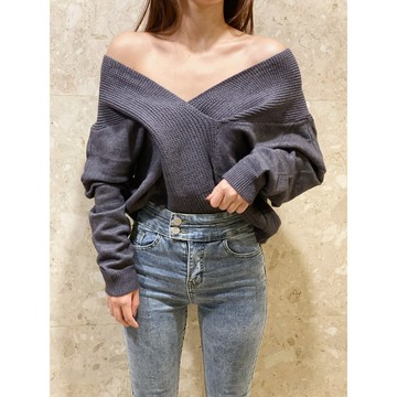 特價*駝現貨秒出售完不再♥️實拍【JinG】前後兩穿雙V領交叉蝙蝠袖針織上衣 長袖毛衣 長袖上衣 大V領針織衫