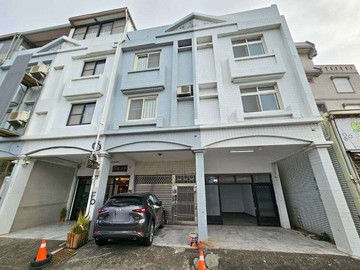 恆春夜市｜邊間五套房明亮美裝大地坪透店｜屏東縣恆春鎮恒西路