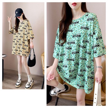 買1送1 兩件組 韓風時尚虎皮豹紋大尺碼寬鬆五分袖上衣 (中大尺碼 大學Ｔ 上衣 五分袖)