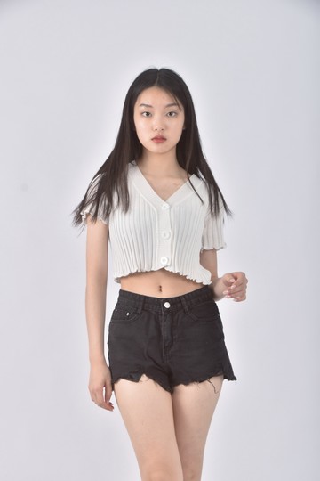 (S) jeans高腰丹寧牛仔質感黑色短褲
