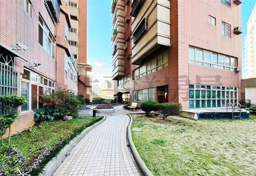 麗緻凱薩次頂樓三房含車｜台中市沙鹿區向上路七段