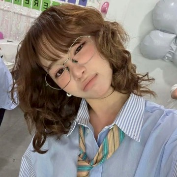 金采源同款方框眼鏡 LE SSERAFIM同款 方框眼鏡 週邊 銀框眼鏡 眼鏡女 女生眼鏡 素顏眼鏡 女生鏡框 6393