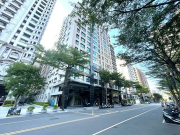 農十六捷運學區宅輕軌百貨精美二房｜高雄市鼓山區龍德路