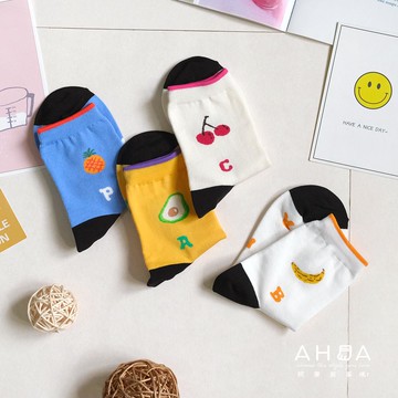 韓國襪子 滿版英文字母水果拼色中筒襪 K2173