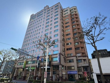 ★煒☆藝文特區 知名建商~竹城企業家溫馨 美三房車｜桃園市桃園區經國路