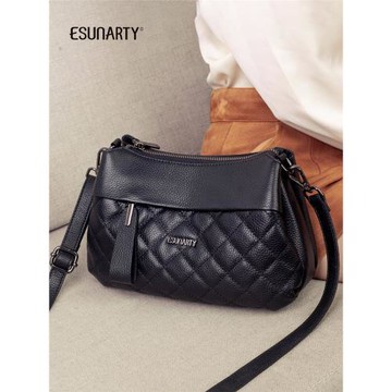 軟皮包包女式2025新款潮真皮中年女包大容量媽媽包斜挎包生日禮物