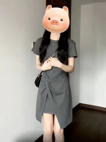 💕甜心大尺碼💕大尺碼2024 夏季新款褶皺洋装女修身包臀法式小眾氣質方領收腰裙子
