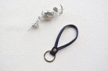 簡約皮革鑰匙圈-經典黑