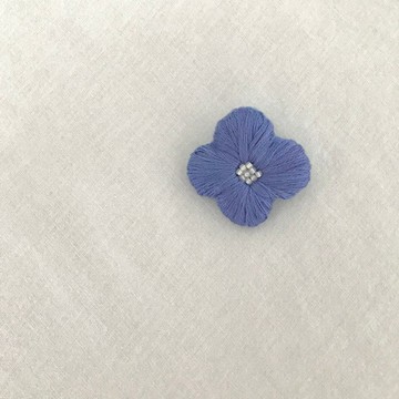 繡球花胸針