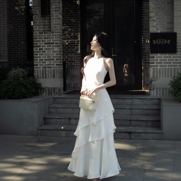 法式洋裝 荷葉邊連衣裙 緞面洋裝 晚禮服 生日洋裝 婚禮洋裝 登記洋裝 白色洋裝 氣質長裙 蛋糕裙 收腰連身裙 掛脖洋裝