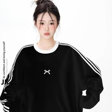 熱銷🔥黑色三條槓復古圓領衛衣女 2025秋冬新款 寬松慵懶風上衣 寬鬆大學t oversize 早秋穿搭 長袖 圓領衛衣
