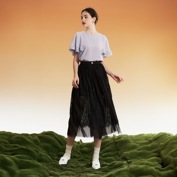 OUWEY歐薇 浪漫個性風雙層蕾絲網紗透視膝下裙(黑色；S-L)3232438214