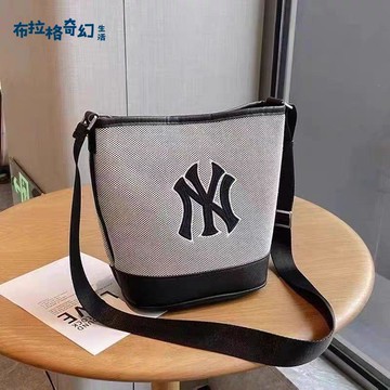 韓款NY水桶包 字母斜挎包 時尚 休閑容量單肩包 通勤 女包 [PP0515061]