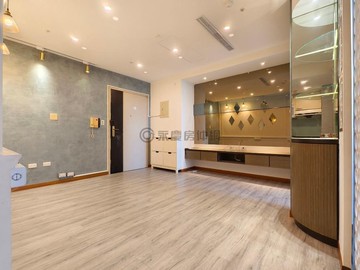 愛河旁近雄女/飯店宅國揚天河兩房平車｜高雄市前金區市中一路