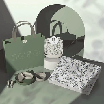 【安琪兒婦嬰百貨】  Qlittle 寶寶餐具禮盒(杜松子綠色)