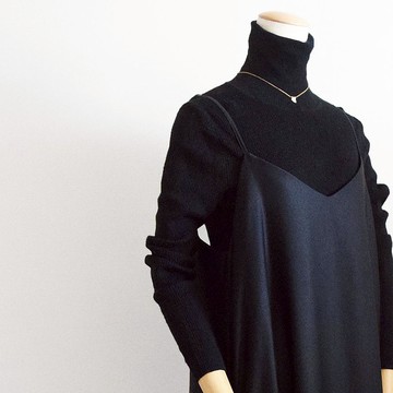 緞面細肩帶傘狀長洋裝 黑色 訂製款