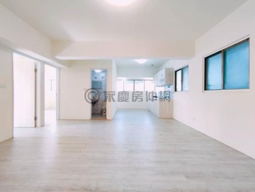 小小兵✨稀有！興大全新整理邊間採光超大三房❤️專簽｜台中市南區美村路二段