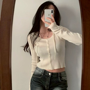 【太妮絲Q196】現貨 韓系 春夏 綁帶排釦針織上衣 性感 chic 法式 繫帶 長袖針織衫