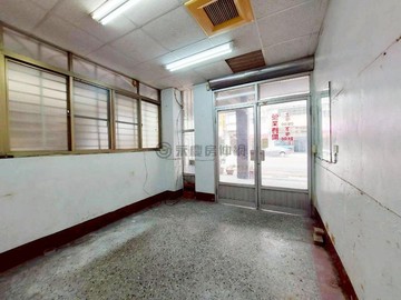 高雄首購買房 芙蓉姐姐 武廟超低總價樓店｜高雄市苓雅區正言路