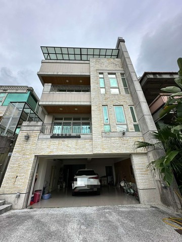 克林頓山莊百坪豪墅超美無限視野｜台中市霧峰區中正路
