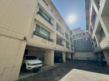 文化商圈臨公園輕屋齡社區雙車庫別墅｜台南市東區文化三街