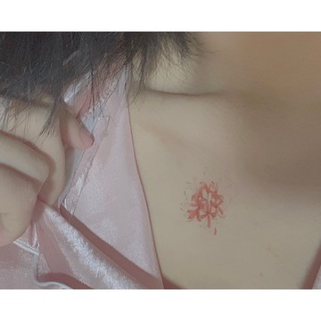 台灣現貨 貓熊繽雰 九尾狐與彼岸花敦煌風中華風仙紅紋身貼 少女性感鎖骨手臂小清新網紅曼珠沙華地獄花COSPLAY大正