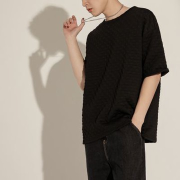 OB嚴選-男女共穿．素色簡約紋理落肩五分袖上衣《AB18993-》