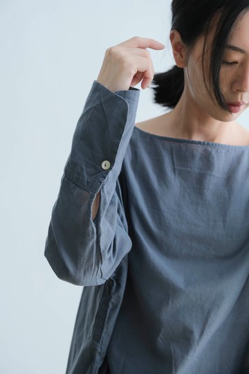 前短後長長袖圓領上衣 / 慕斯布 灰藍