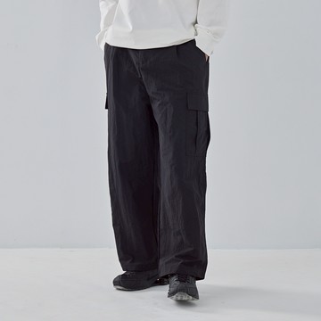 QUEENSHOP_ V 男裝 側大口袋防潑水工裝長褲 三色售 S/M/L/XL 現+預 【04101773】