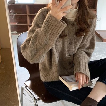 日系軟糯麻花毛衣女外套秋冬新款慵懶風寬松短款針織開衫外穿上衣