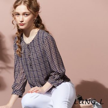 林佳樺LUNG.L 藍色配米色格紋A-line泡泡布七分袖女裝上衣 LS99A