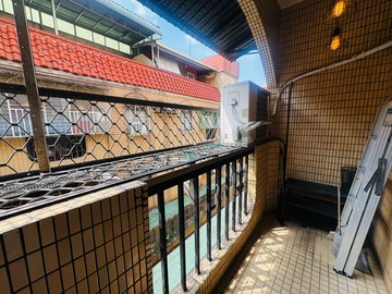 板橋車站國泰局3房｜新北市板橋區漢生東路