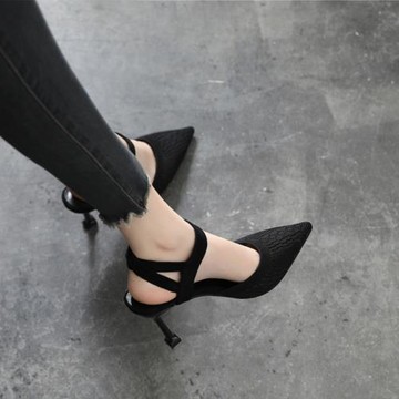 2025年新款大碼女鞋41一43高跟鞋42胖腳黑色包頭小碼涼鞋313233夏