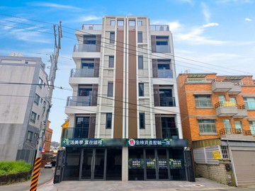 頭份信義路全新電梯9套房住店18年苗栗房仲｜苗栗縣頭份市信義路