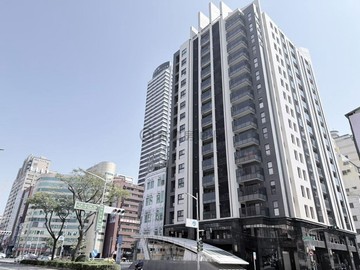 市議會捷運高樓衛浴開窗邊間兩房｜高雄市前金區中正四路