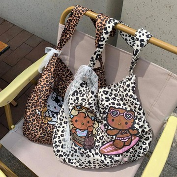 ✨元氣上新✨HelloKitty美式復古單肩包2026新款大容量豹紋單肩斜挎百搭托特包OAJR