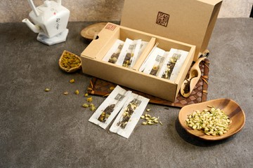 [鈞茗堂] 油菊茉莉老樹茶禮盒 4g(±5%) x 20包(小油菊老樹茶10包+茉莉老樹茶10包) 花茶 小油菊茶 茉莉花茶 普洱茶 茶包 老生茶 茶葉