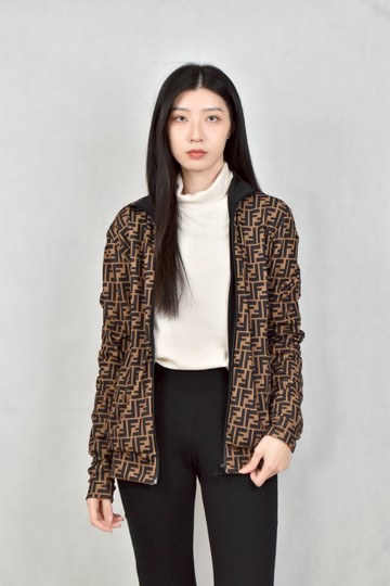 (M) fendi棕色外套