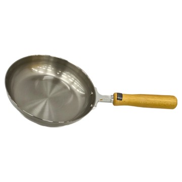 和平 千歲CS-007 木柄平底鐵鍋 18cm 日本製造 高絕緣材質 有機的樹脂塗料  1個