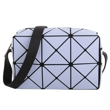 ISSEY MIYAKE - BAOBAO 幾何皮質立方肩/斜背包(天空藍)mini