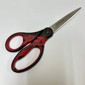 [沐沐屋] 芬蘭 Fiskars 學生剪刀 尖頭剪刀 學校 文具用品 剪刀 -