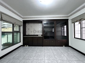 左營捷運高鐵大地坪邊間六房車墅稀有釋出｜高雄市左營區文自路