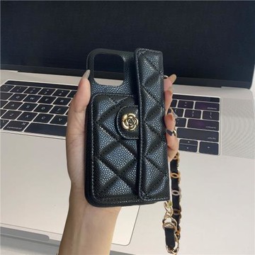 山茶花小香風斜挎鏈iphone16promax創意背包式手機殼14蘋果15pro皮套名媛時尚13翻蓋放卡12輕奢風手鏈保護套