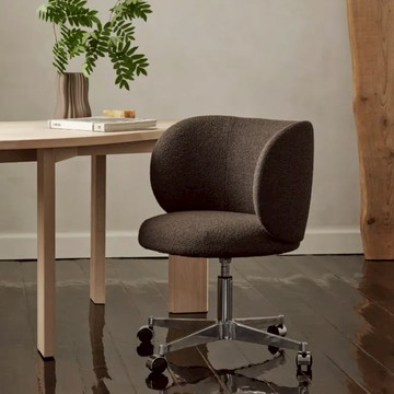 丹麥 Ferm Living RICO 扶手餐椅 十字滑輪 - PG1 Soft Bouclé 布料 Dark Brown