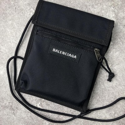 バレンシアガ BALENCIAGA ショルダーバッグ エクスプローラー ポーチ ...