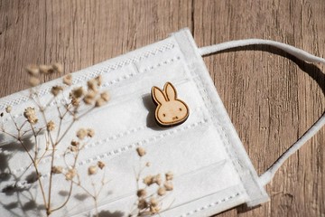 【Pinkoi x miffy】尖耳 miffy 香氛口罩扣 / 磁吸別針